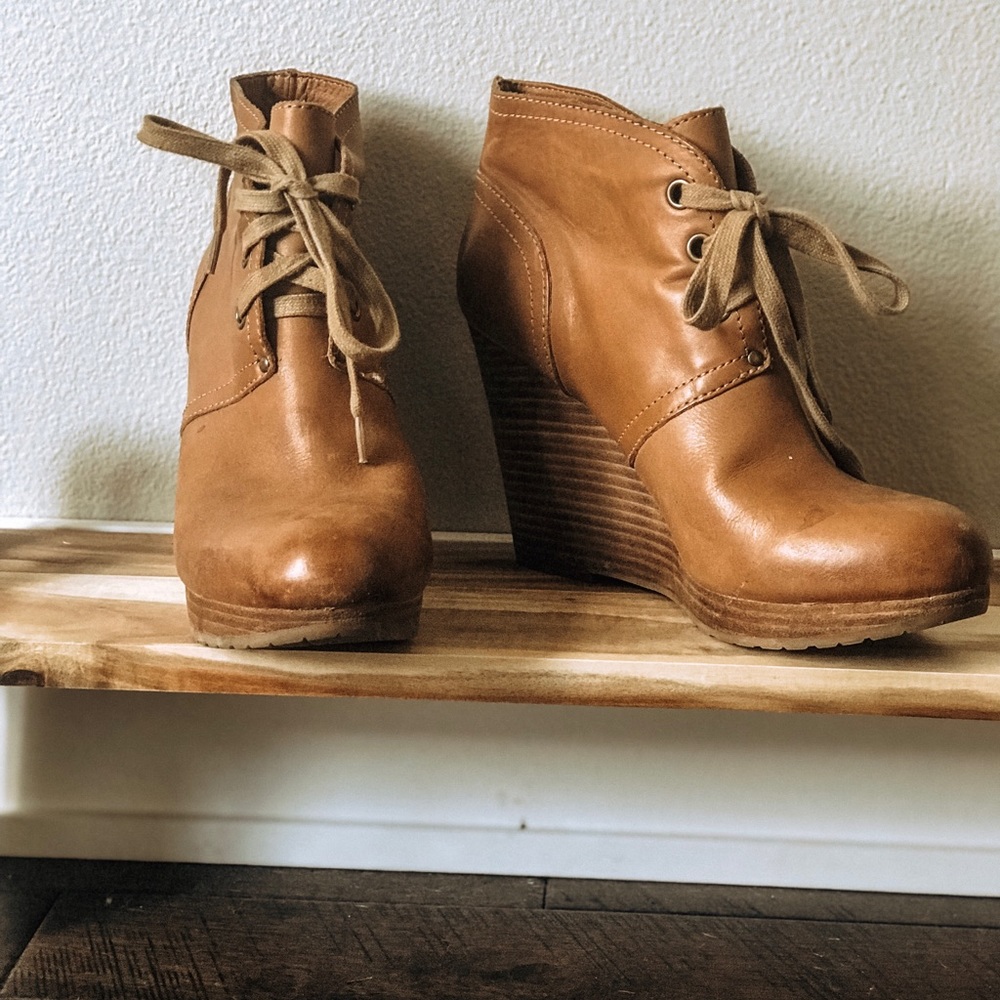 LUCKY BRAND wedge heels